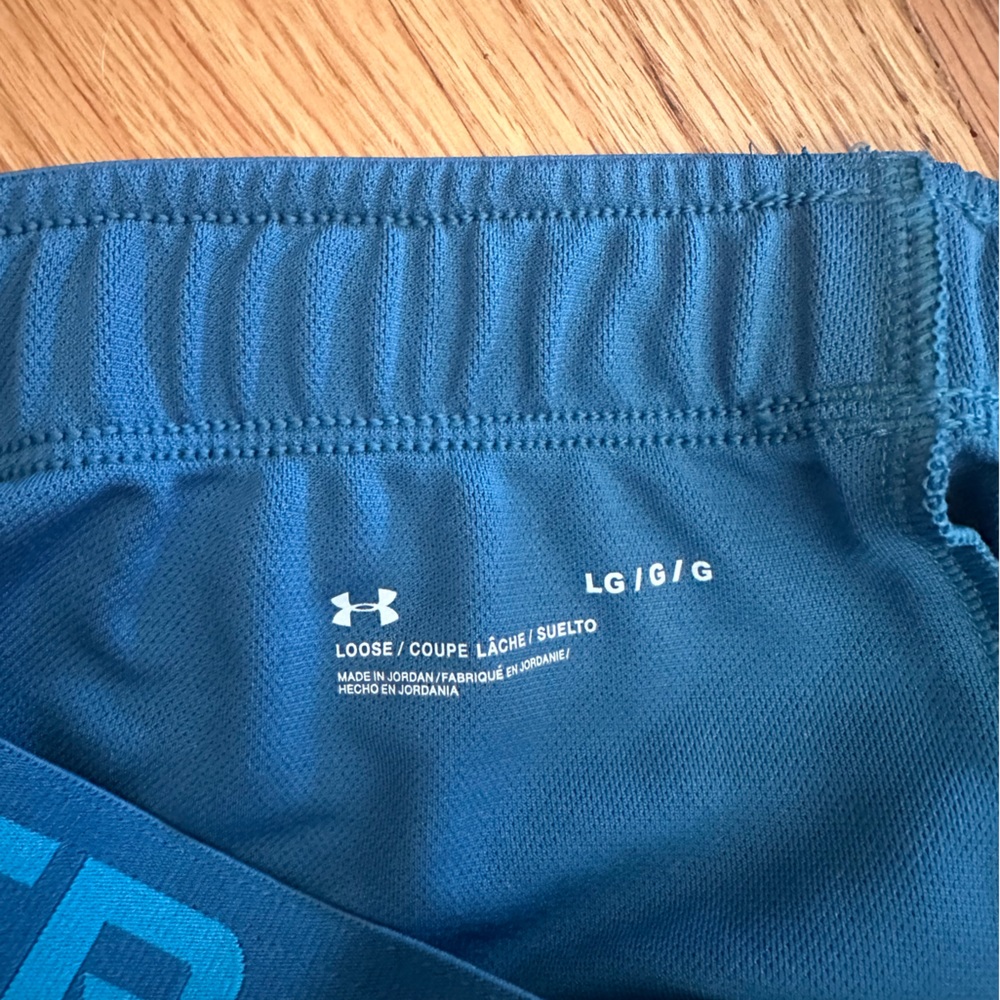 Under Armour Women’s Running Shorts - Picture 3 of 3